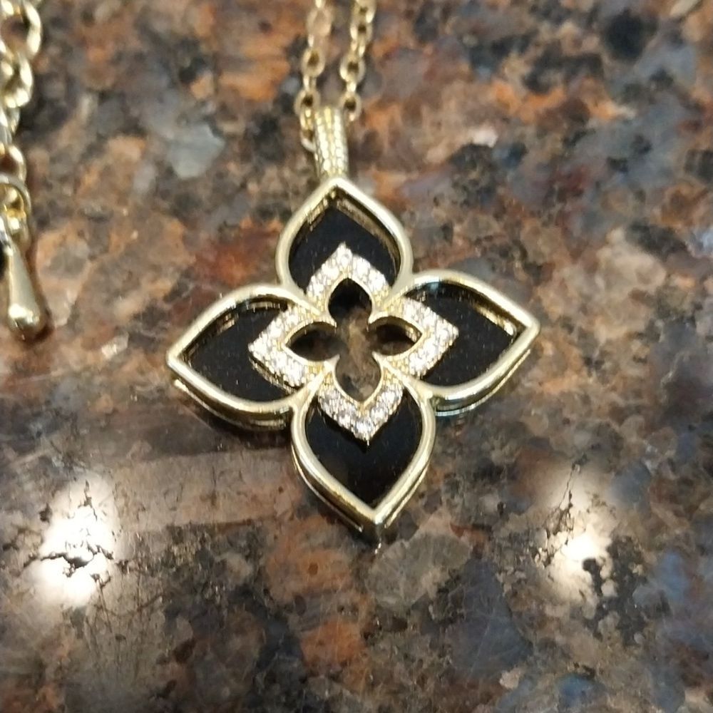 Enamelled Pendent...NEW